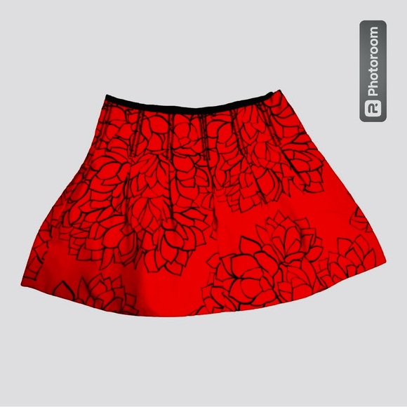 Gap Holly Berry Print Mini Skirt with Pleats - Size 16 - Picture 2 of 7
